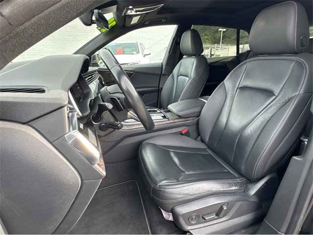 Used 2020 Audi Q8 Premium w/ Black Optic Package image 8