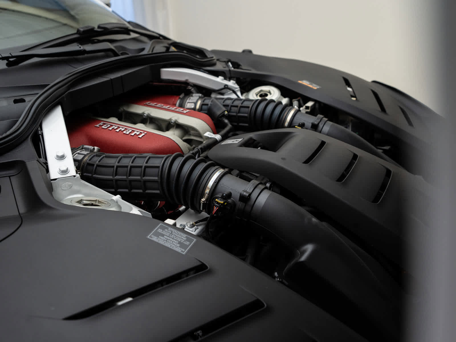 Certified 2025 Ferrari Purosangue image 35