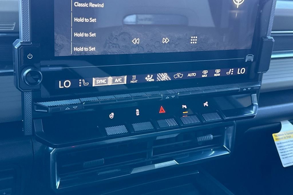New 2026 GMC Hummer EV SUV AWD/4WD image 19