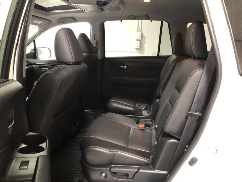 Used 2022 Honda Pilot Touring image 17