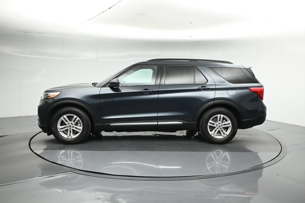Certified 2023 Ford Explorer XLT RWD image 6