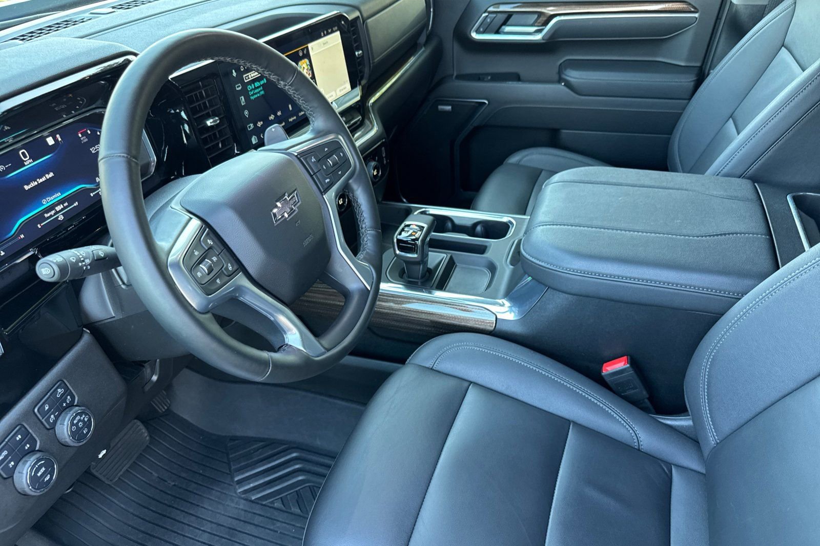 Certified 2025 Chevrolet Silverado 1500 RST w/ Convenience Package II image 9