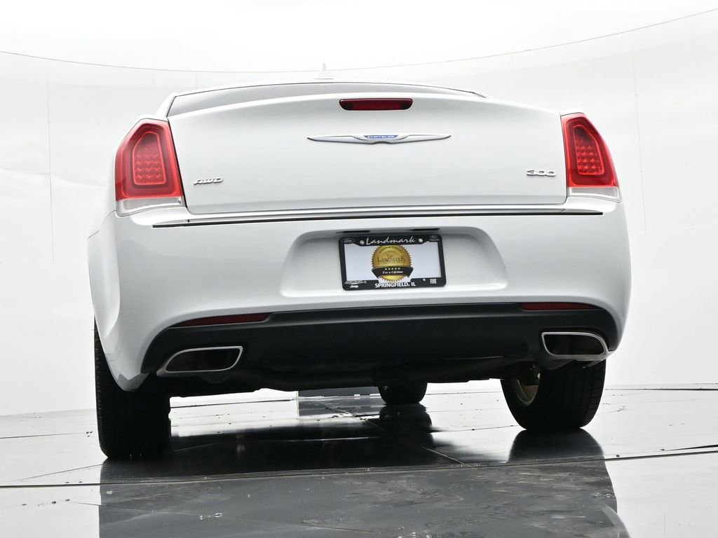 Used 2022 Chrysler 300 Touring AWD/4WD image 25