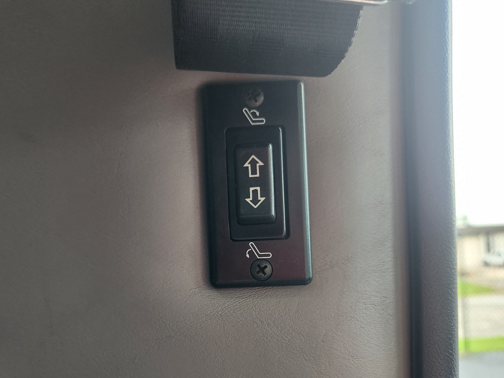 Used 2017 RAM ProMaster 1500 w/ Premium Appearance Group FWD image 27