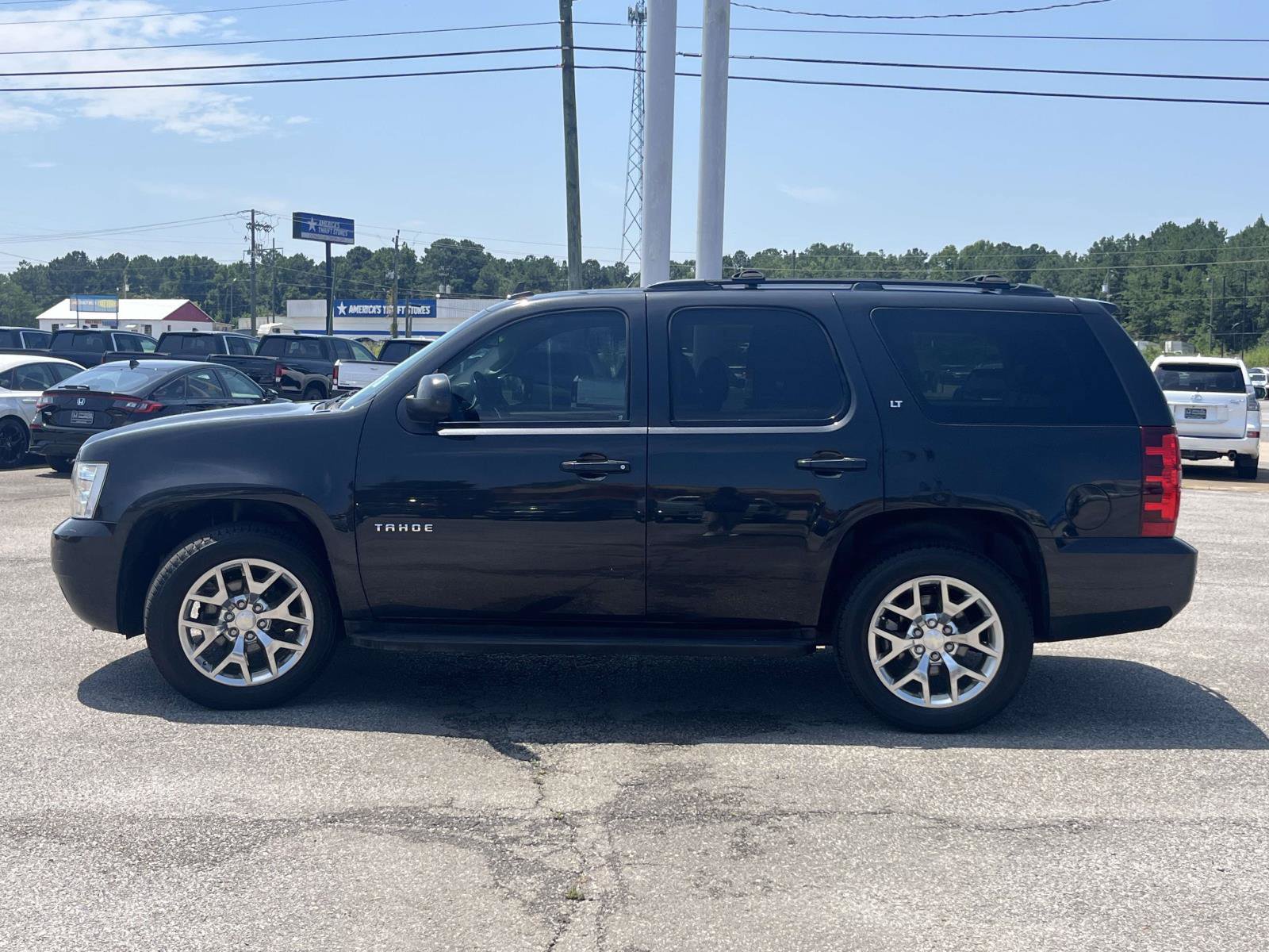 Used 2010 Chevrolet Tahoe LT RWD image 6