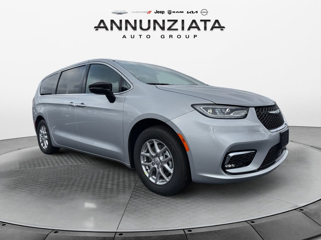 New 2026 Chrysler Pacifica Select FWD image 7