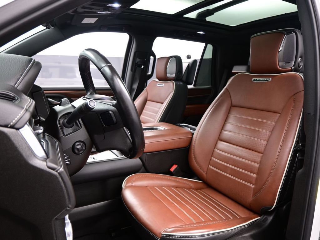 Used 2023 GMC Yukon Denali Ultimate image 9