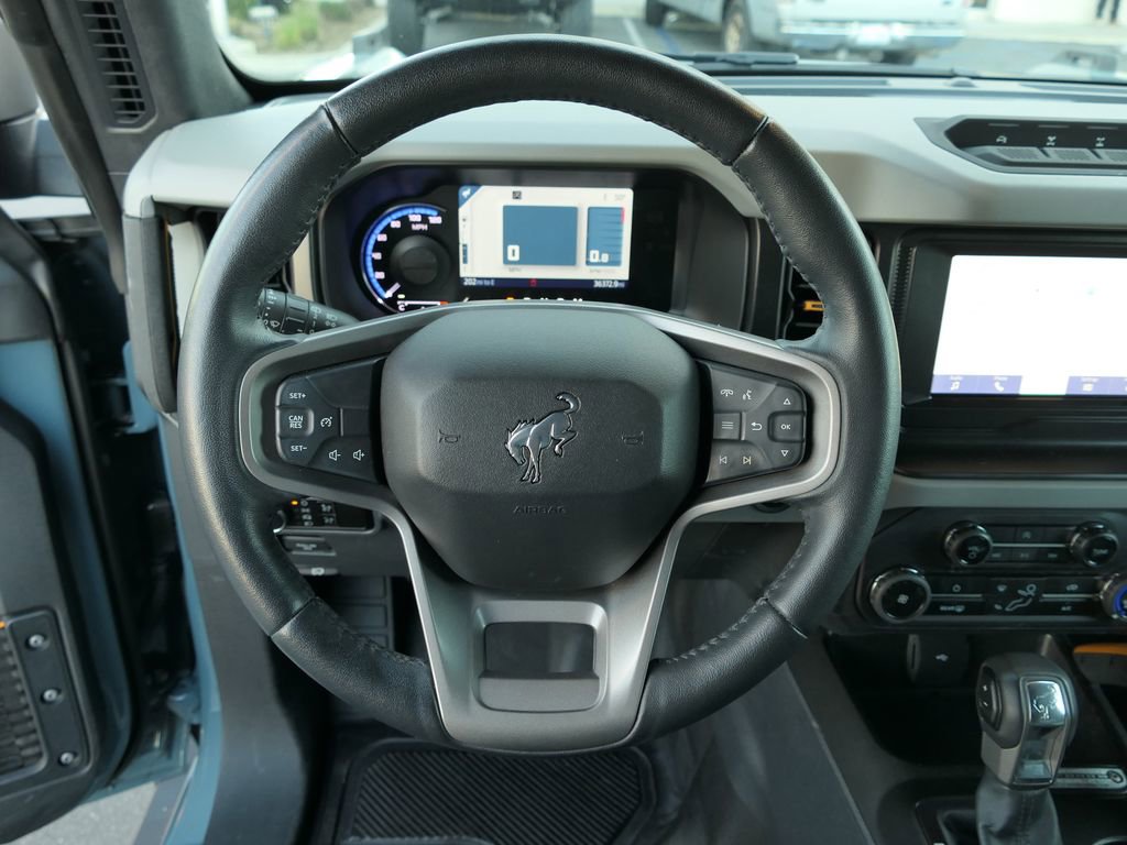 Used 2023 Ford Bronco Badlands image 21