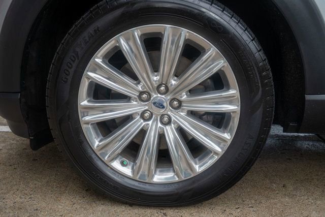 Used 2021 Ford Explorer Limited w/ Hybrid Equipment Group 310A AWD/4WD image 57
