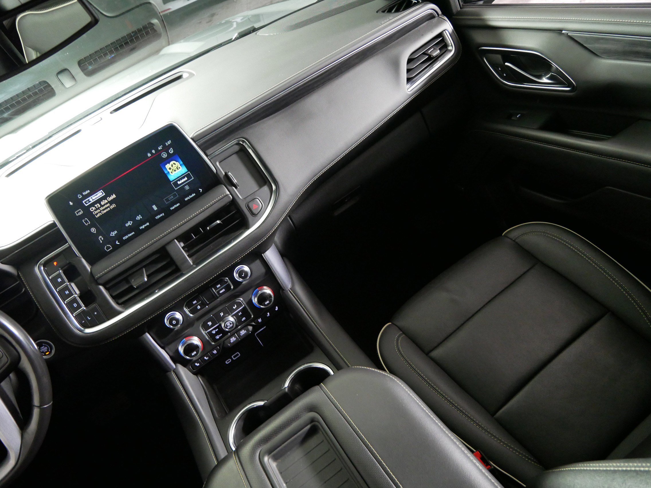 Certified 2023 GMC Yukon SLT image 11