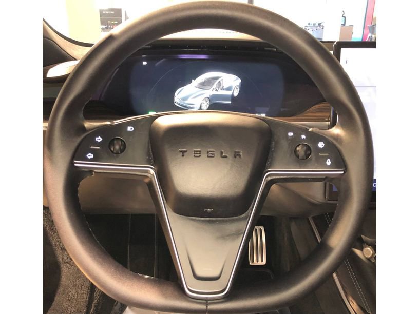 Used 2024 Tesla Model S image 22