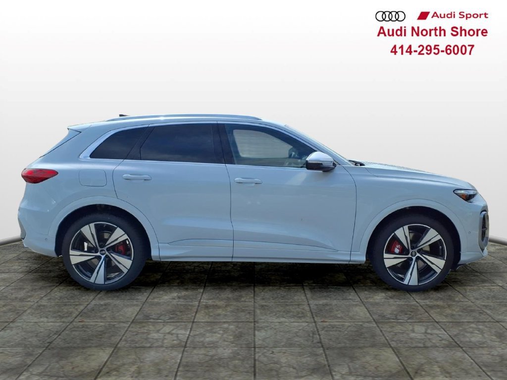New 2026 Audi SQ5 Prestige AWD/4WD image 3