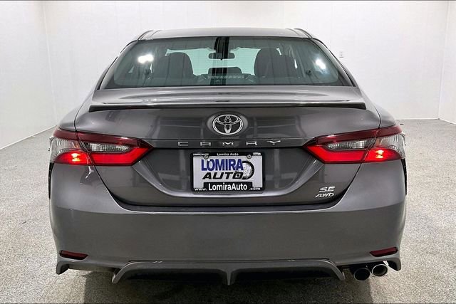 Used 2024 Toyota Camry SE image 6