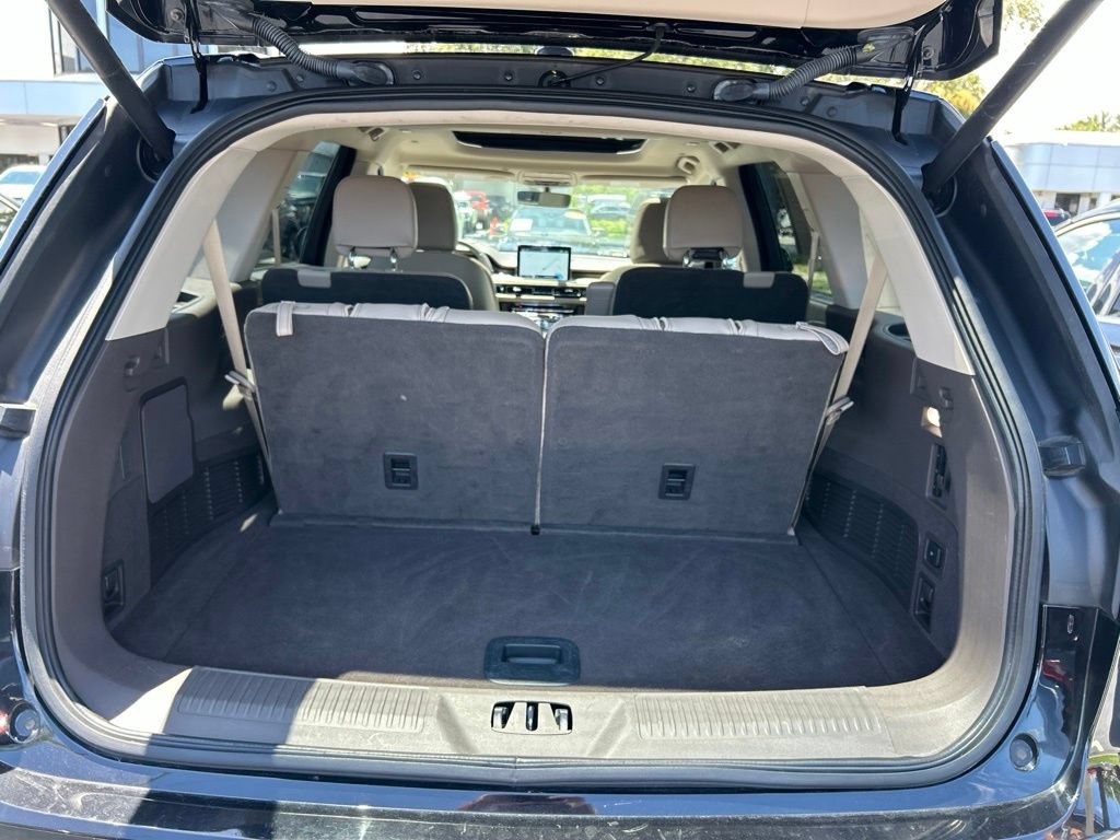 Used 2023 Lincoln Aviator Reserve w/ Equipment Group 201A AWD/4WD image 47