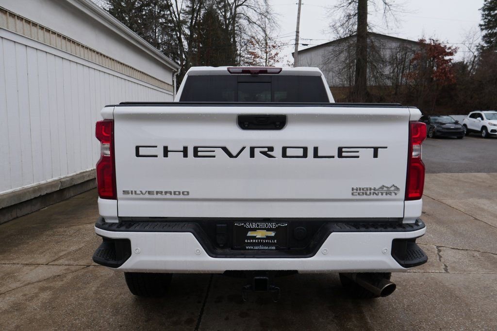 Used 2023 Chevrolet Silverado 2500 High Country w/ Technology Package image 6