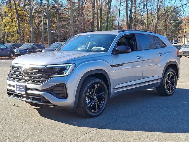 Used 2025 Volkswagen Atlas Cross Sport SEL R-Line AWD/4WD image 5