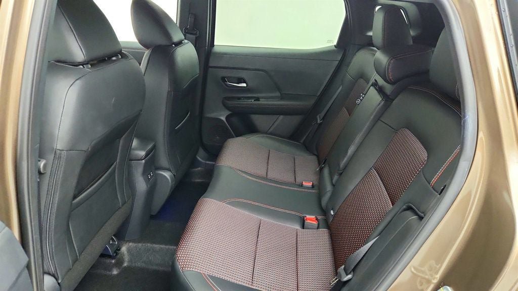 Used 2025 Nissan Kicks SR w/ Illumination Package AWD/4WD image 19