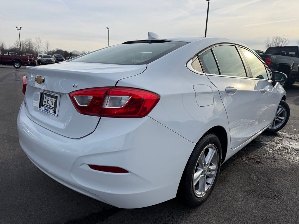 Used 2017 Chevrolet Cruze LT image 5