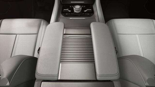 New 2026 Jeep Grand Wagoneer Limited AWD/4WD image 4