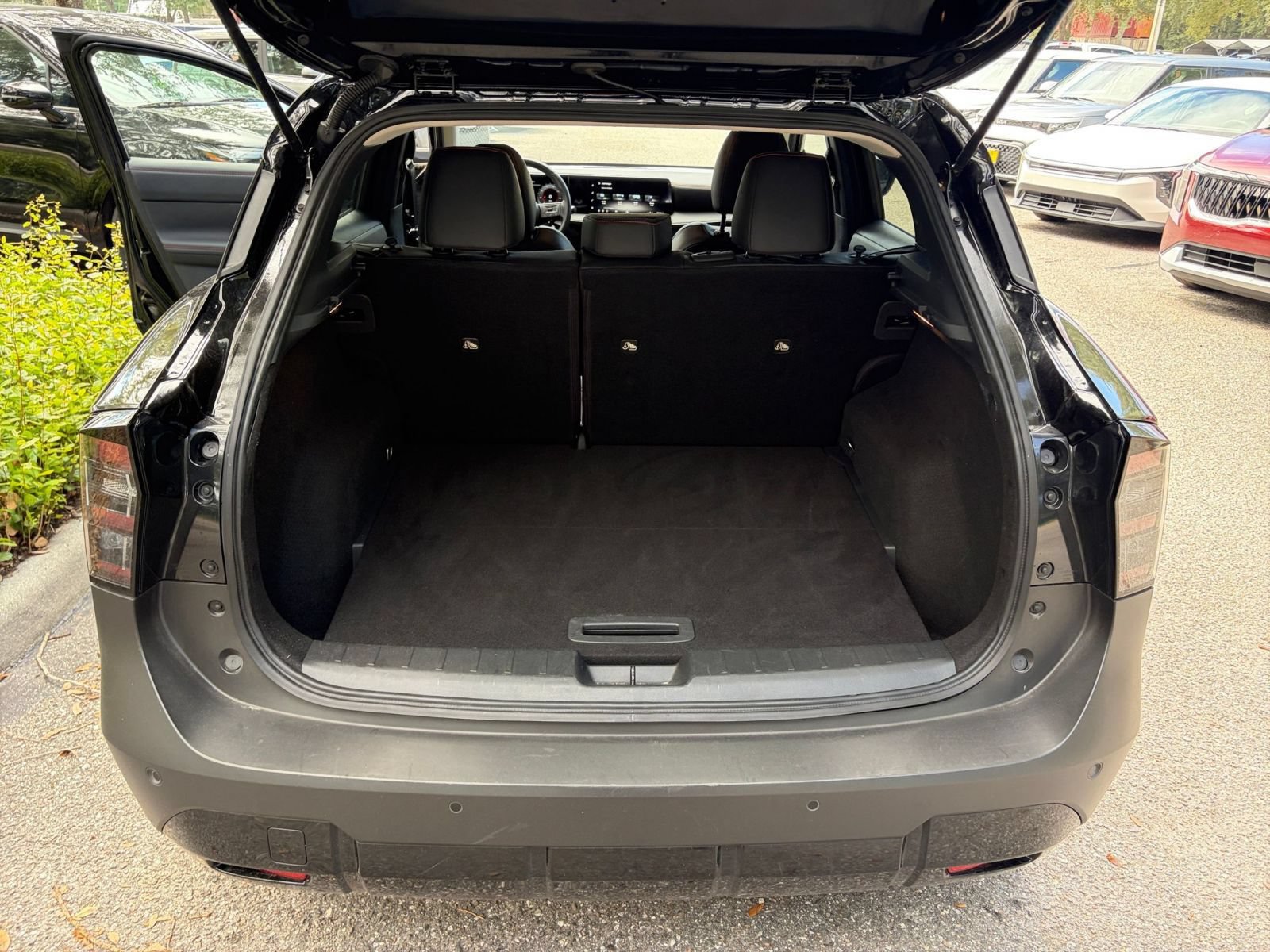 Used 2026 Nissan Kicks SR FWD image 29