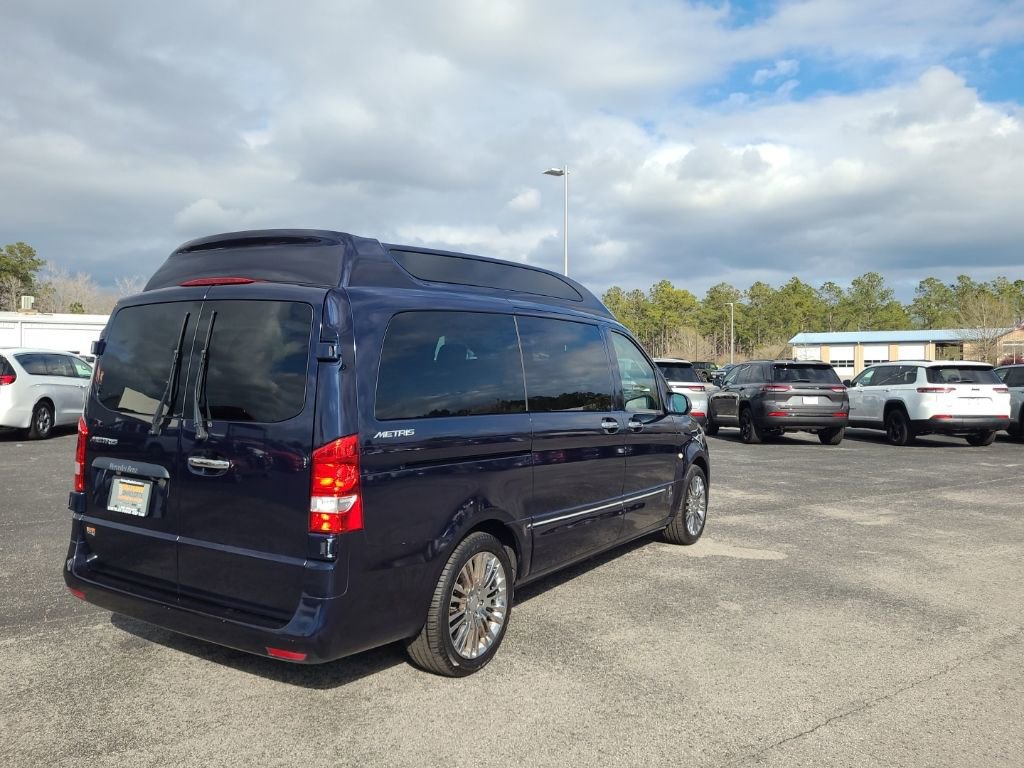 Used 2016 Mercedes-Benz Metris Passenger image 7