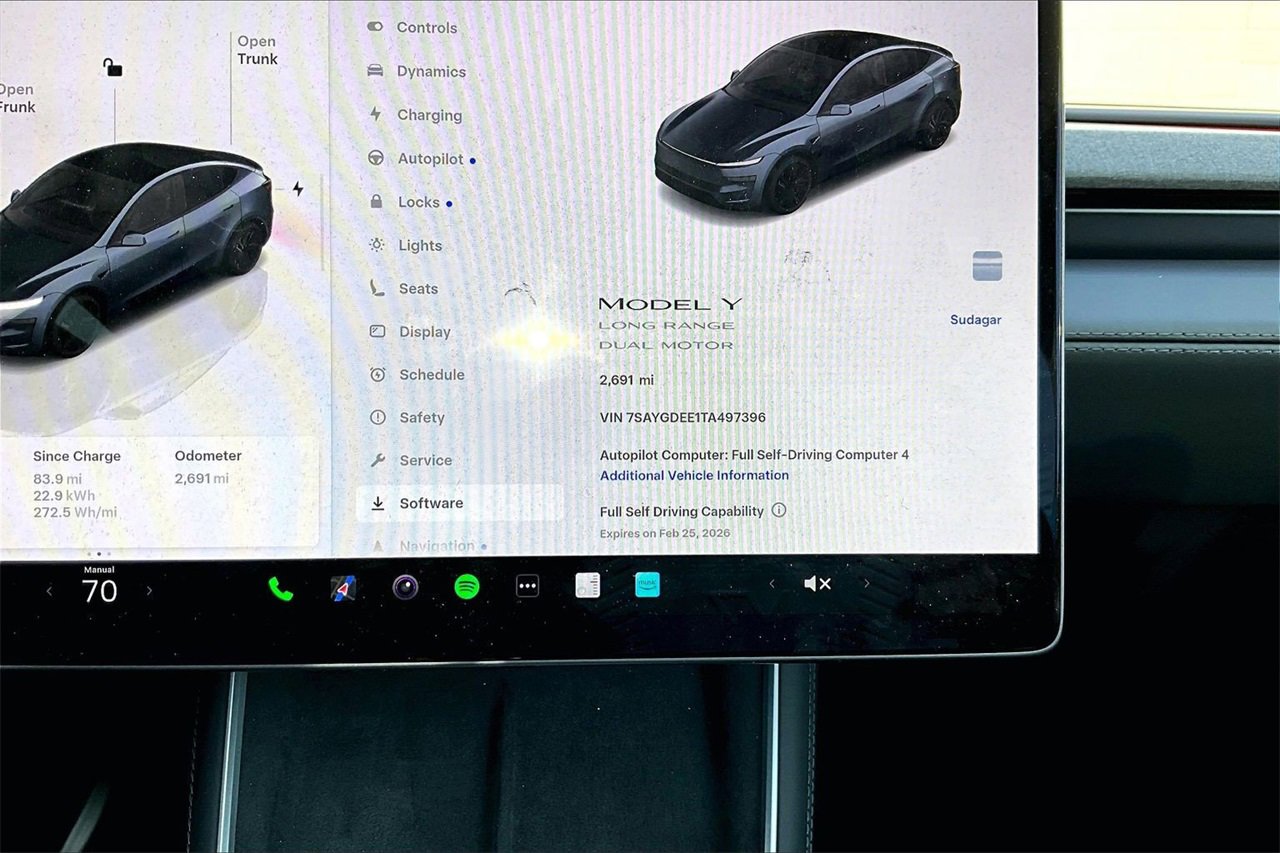 Used 2026 Tesla Model Y Long Range image 10