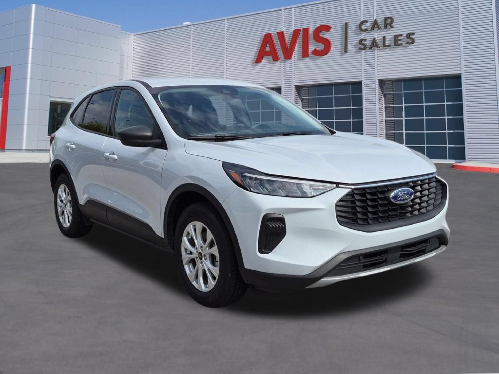 Used 2025 Ford Escape Active AWD/4WD image 3