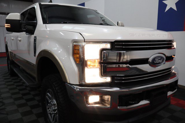 Used 2019 Ford F250 Lariat w/ Lariat Value Package AWD/4WD image 23