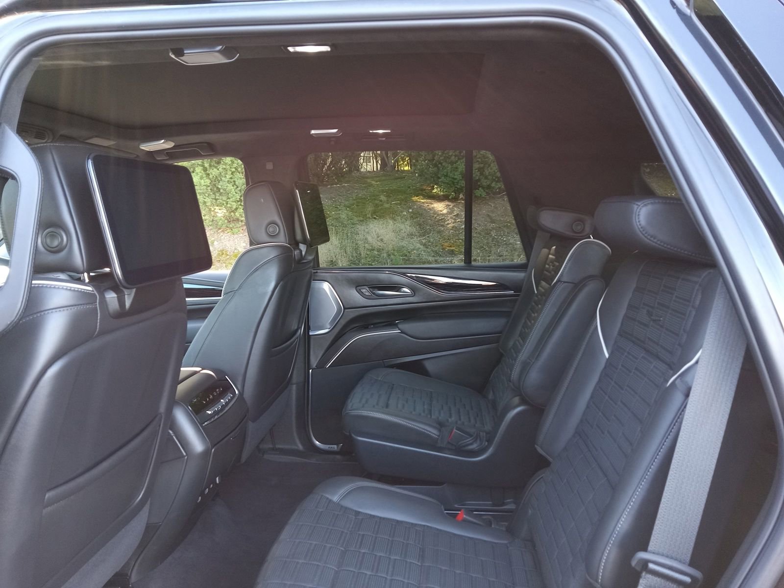 Used 2023 Cadillac Escalade V image 21