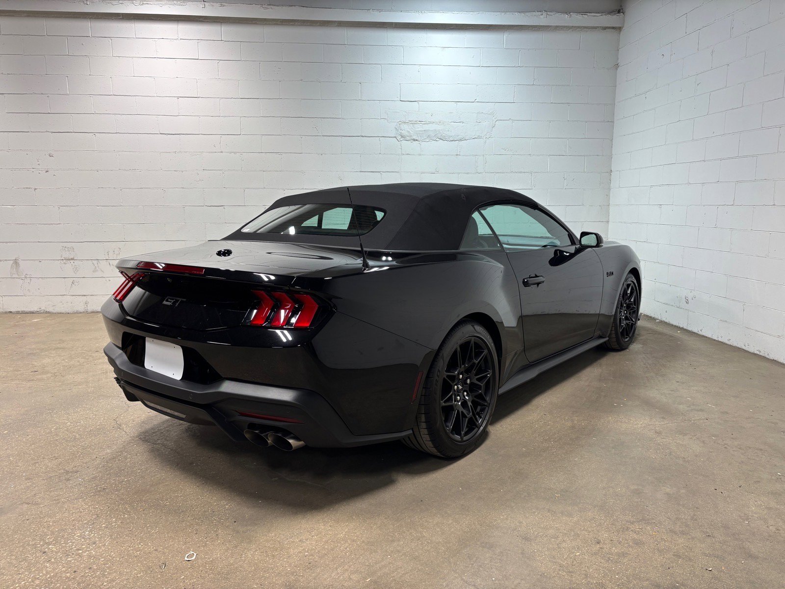 Used 2024 Ford Mustang GT Premium w/ GT Performance Package RWD image 6