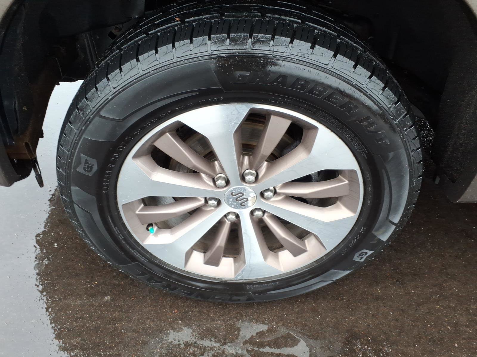 Used 2015 Ford F150 King Ranch w/ Equipment Group 601A Luxury image 21