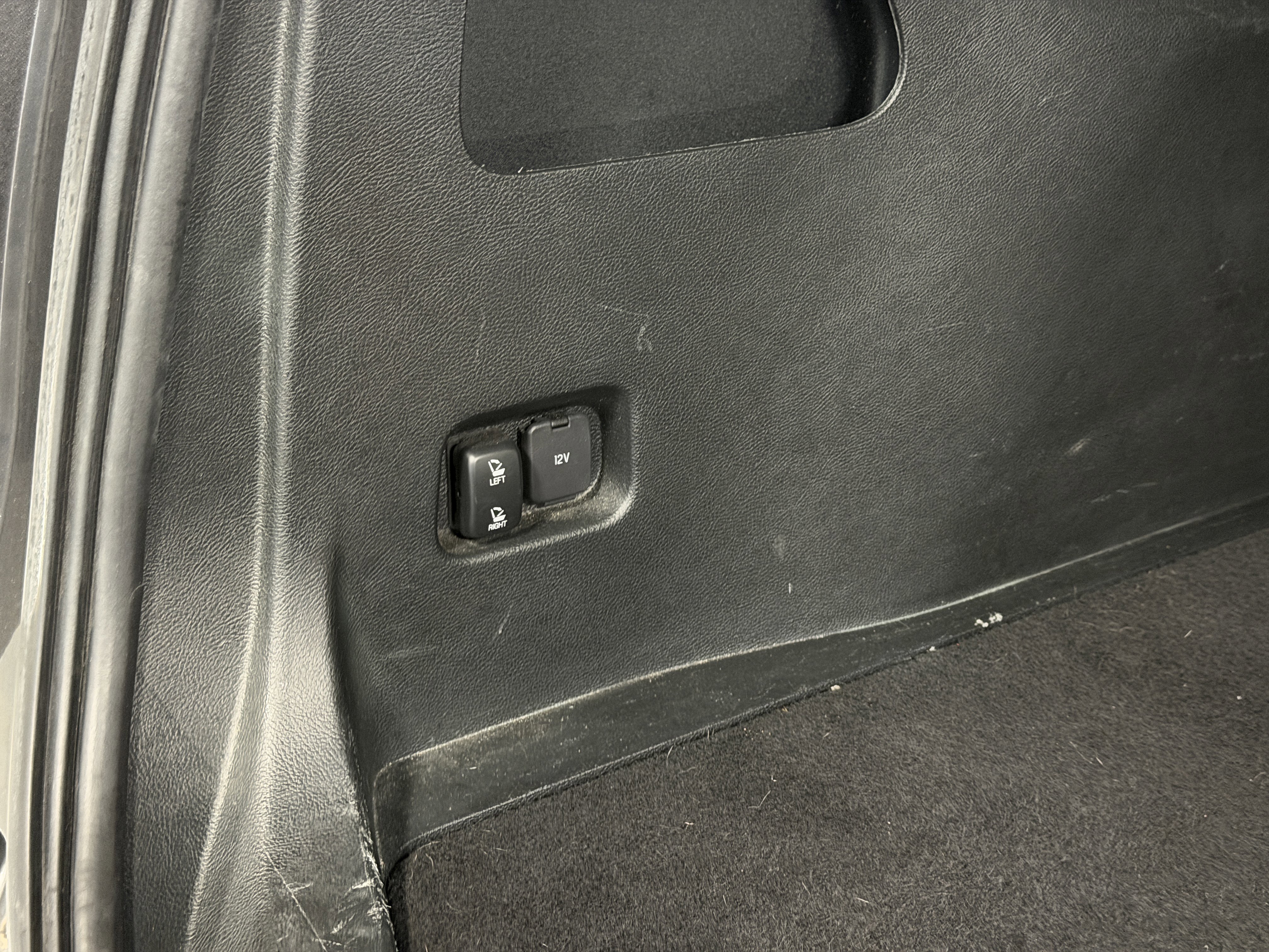 Used 2019 Ford Edge SEL image 25