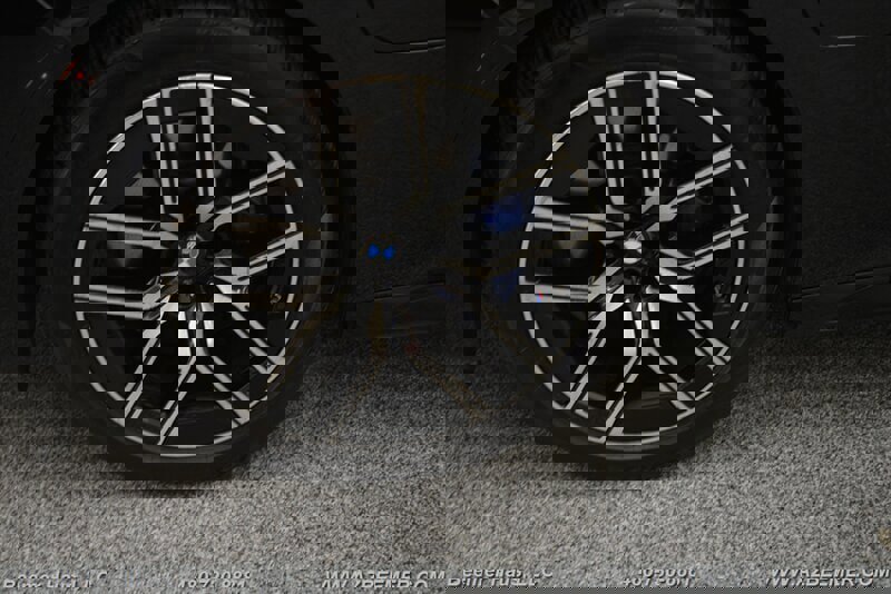 Used 2025 BMW 750e xDrive w/ Executive Package AWD/4WD image 47