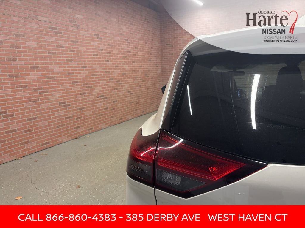 Certified 2023 Nissan Rogue SV image 45