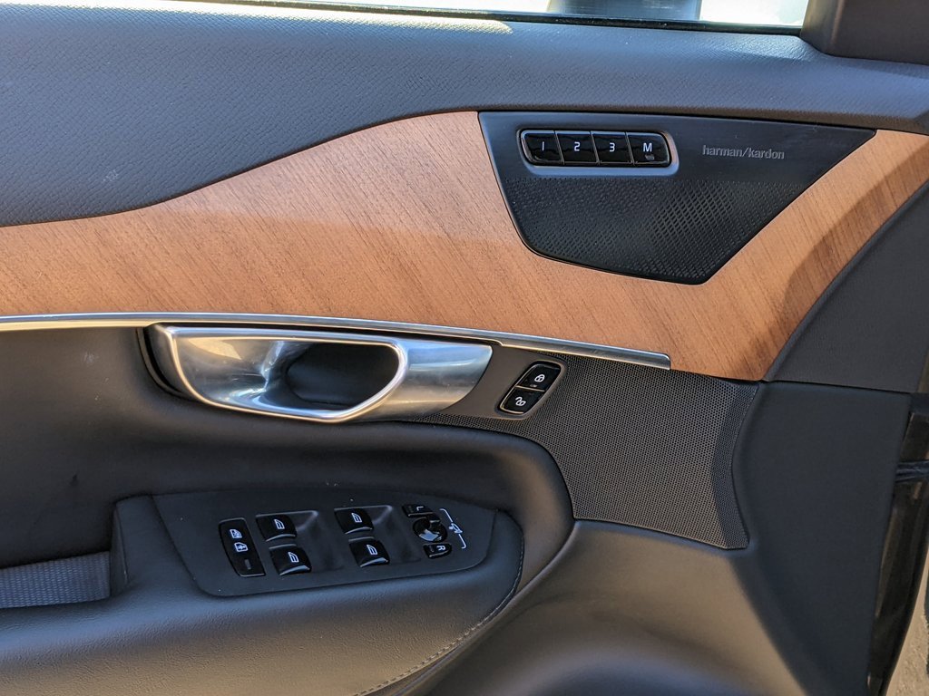 Certified 2023 Volvo XC90 B6 Plus w/ Protection Package image 10