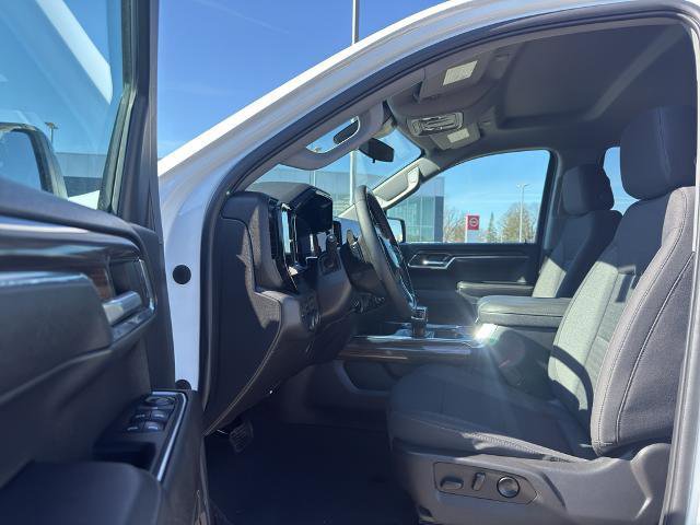 Used 2023 Chevrolet Silverado 1500 LT Trail Boss w/ Protection Package AWD/4WD image 13