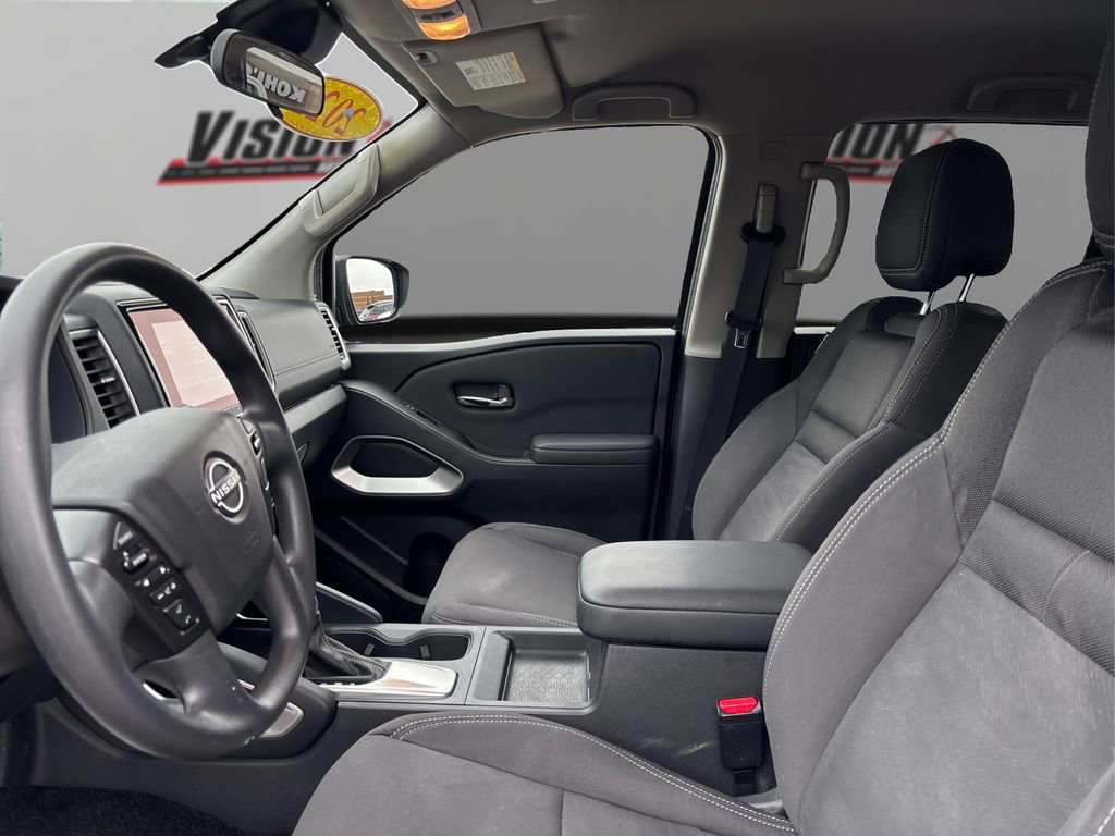 Used 2022 Nissan Frontier SV image 9