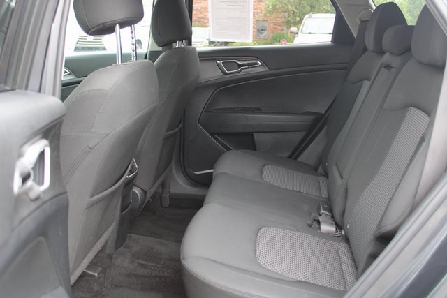 Used 2023 Kia Sportage LX image 34