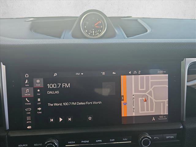 Used 2021 Porsche Macan image 24