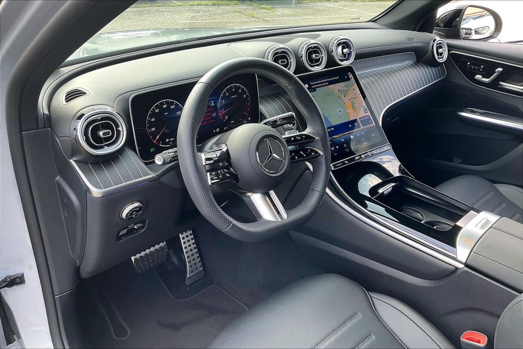 Certified 2025 Mercedes-Benz GLC 300 4MATIC w/ AMG Line image 11