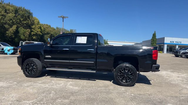 Used 2018 Chevrolet Silverado 2500 High Country w/ Duramax Plus Package AWD/4WD image 6