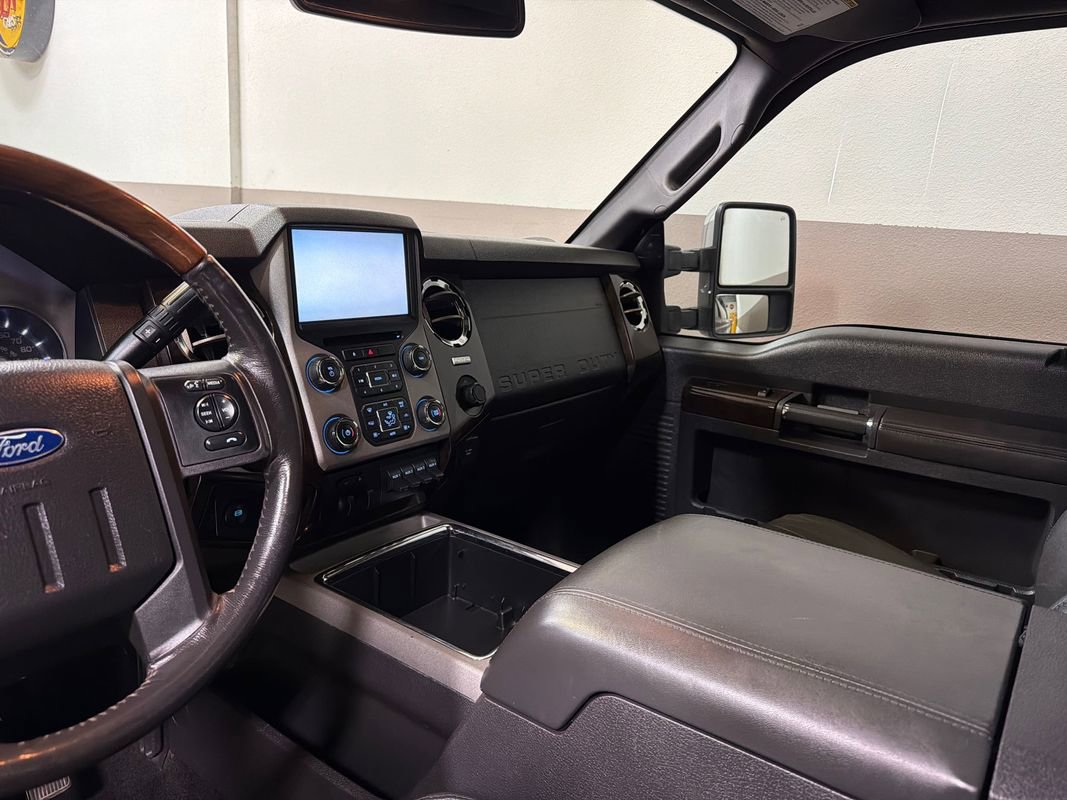 Used 2016 Ford F350 Platinum w/ FX4 Off-Road Package AWD/4WD image 20