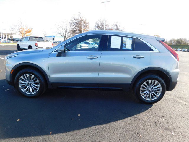 Used 2024 Cadillac XT4 Premium Luxury image 10