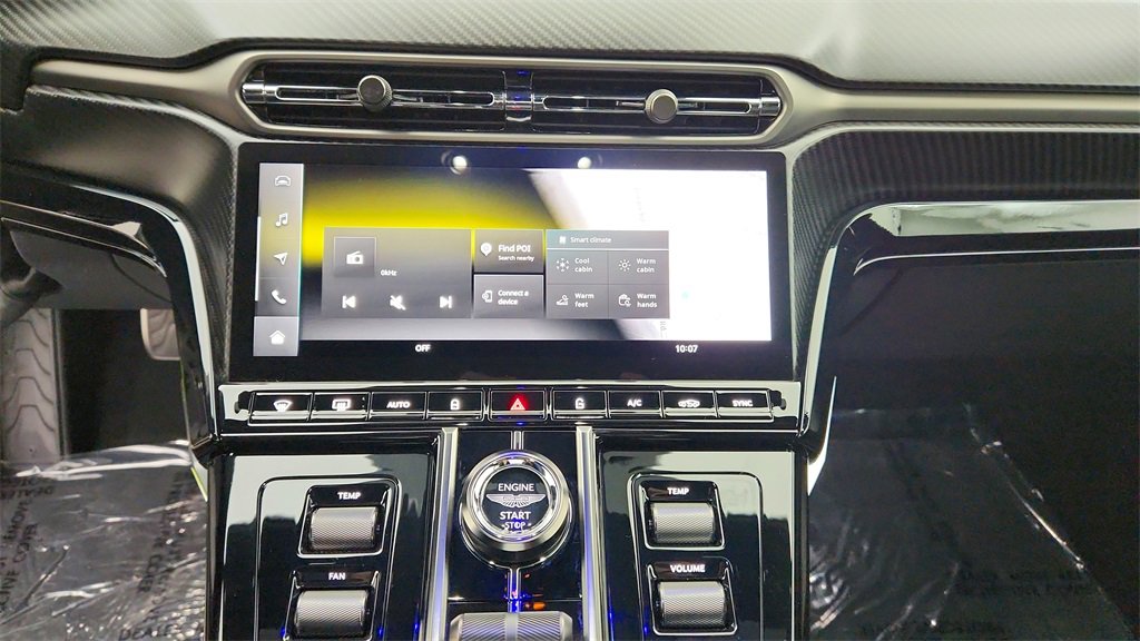 New 2025 Aston Martin V8 Vantage Coupe image 10