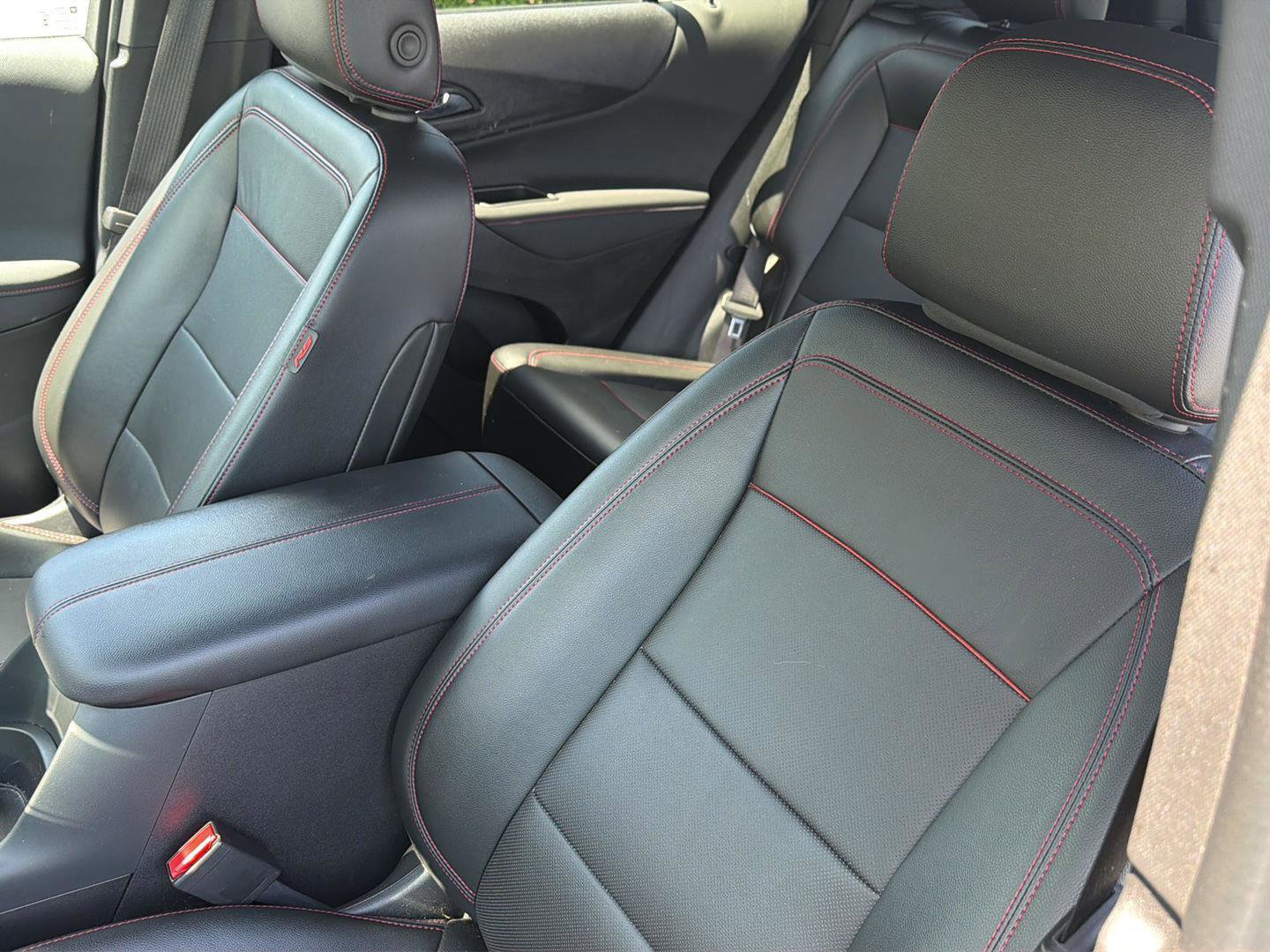 Used 2024 Chevrolet Equinox RS w/ RS Leather Package FWD image 28