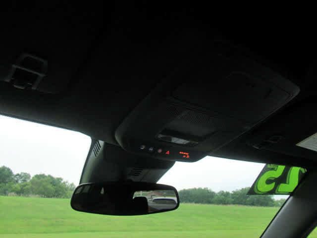 Used 2025 GMC Acadia Elevation image 25