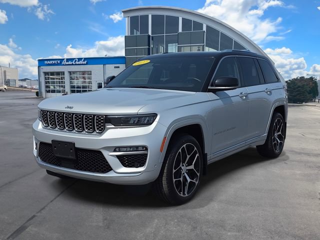 Used 2022 Jeep Grand Cherokee Summit AWD/4WD image 1