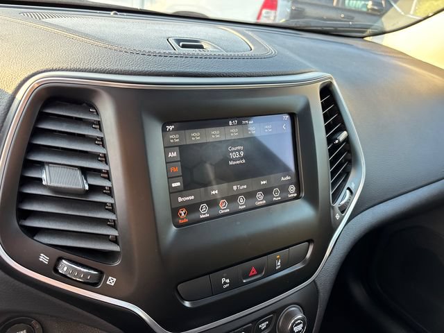 Used 2020 Jeep Cherokee Latitude Lux w/ Comfort/Convenience Group AWD/4WD image 20
