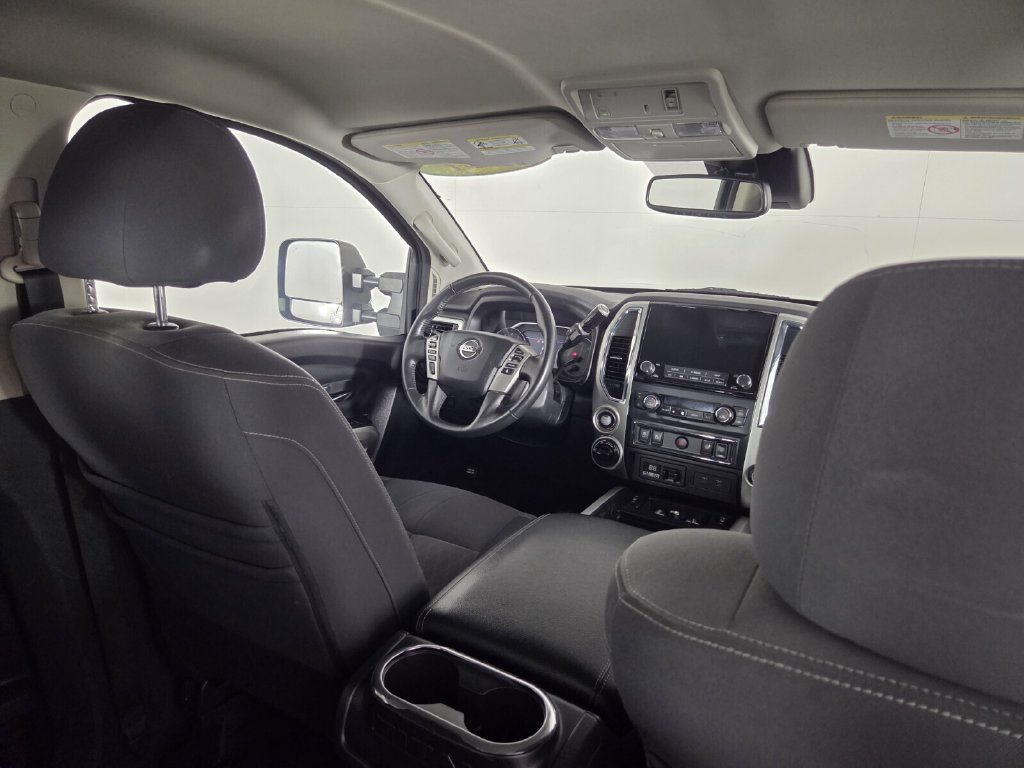 Used 2021 Nissan Titan SV w/ SV Convenience Package AWD/4WD image 31