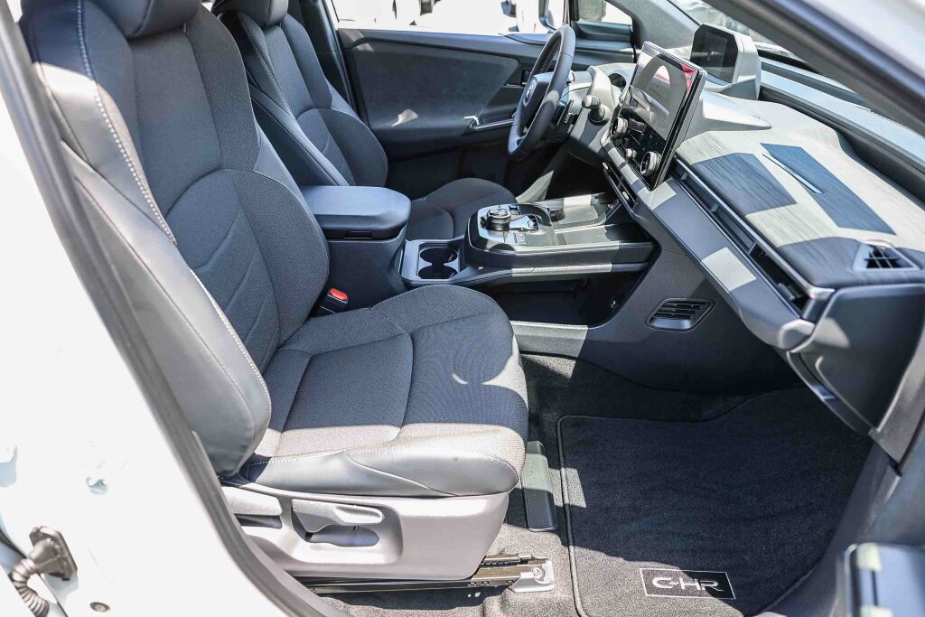 Certified 2026 Toyota C-HR AWD/4WD image 7